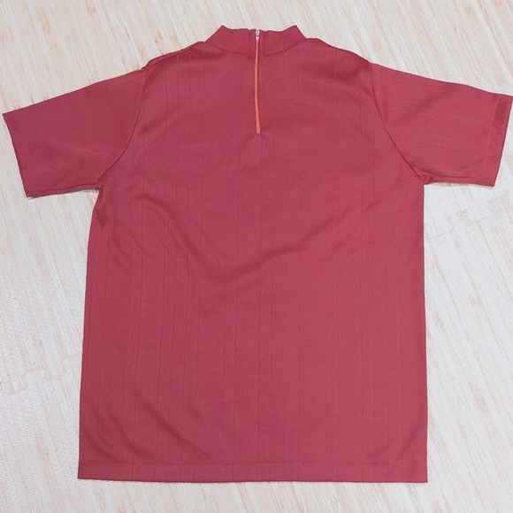 Anthony's Poly Top T-shirt | Size Large | Red - Picture 1 of 3
